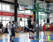 福建金狮篮球队战绩鲜明，铁马冰轮不败的简单介绍